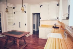 classic white butler's pantry kitchen