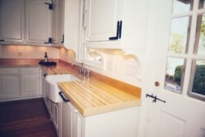 classic white butler's pantry kitchen