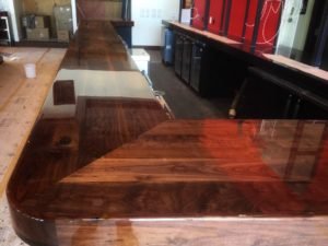 commercial high-gloss walnut restaurant bar top