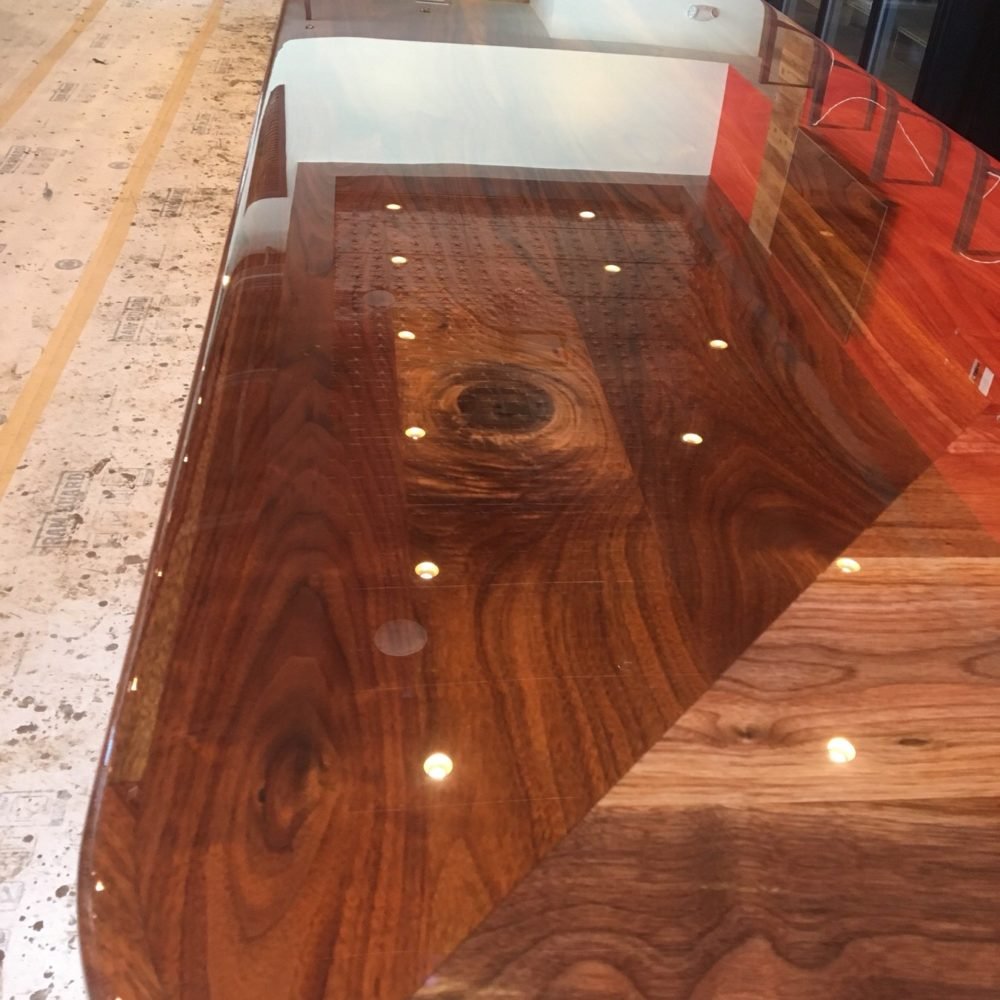 commercial high-gloss walnut restaurant bar top