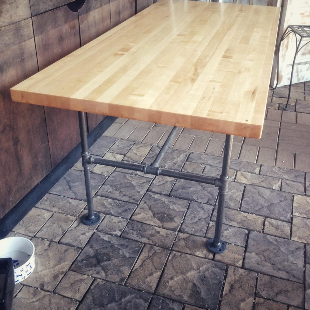 maple outdoor restaurant dining table